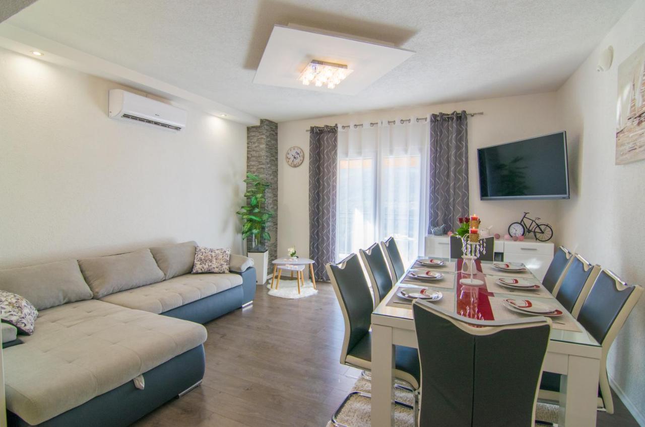 Villa Milena With Heated Pool And Jacuzzi Kostanje Exterior foto