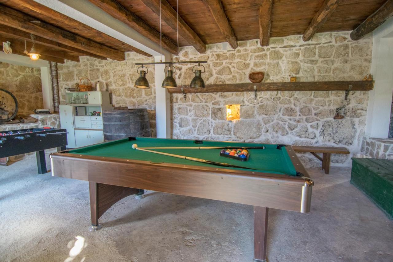 Villa Milena With Heated Pool And Jacuzzi Kostanje Exterior foto