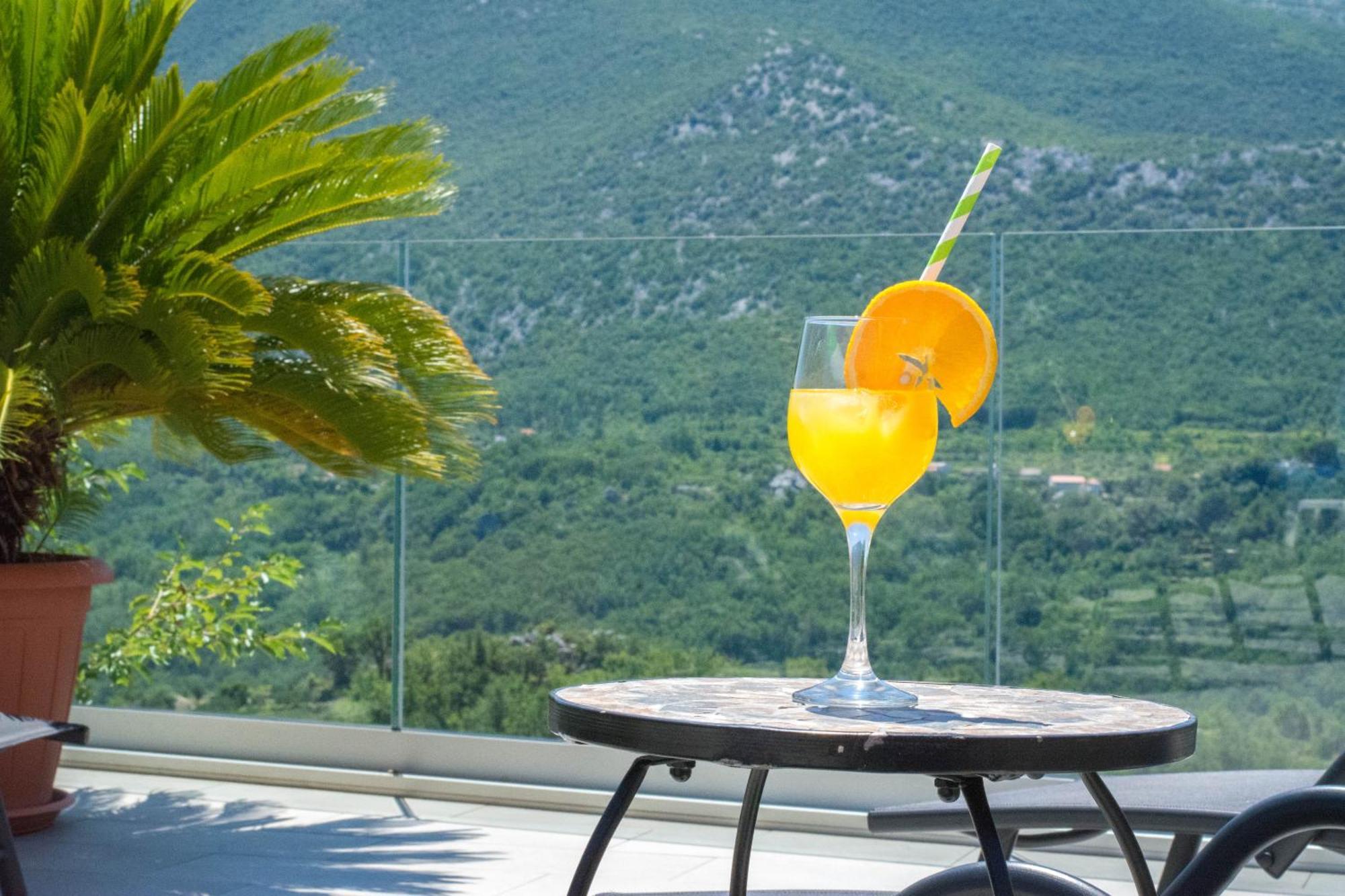 Villa Milena With Heated Pool And Jacuzzi Kostanje Exterior foto
